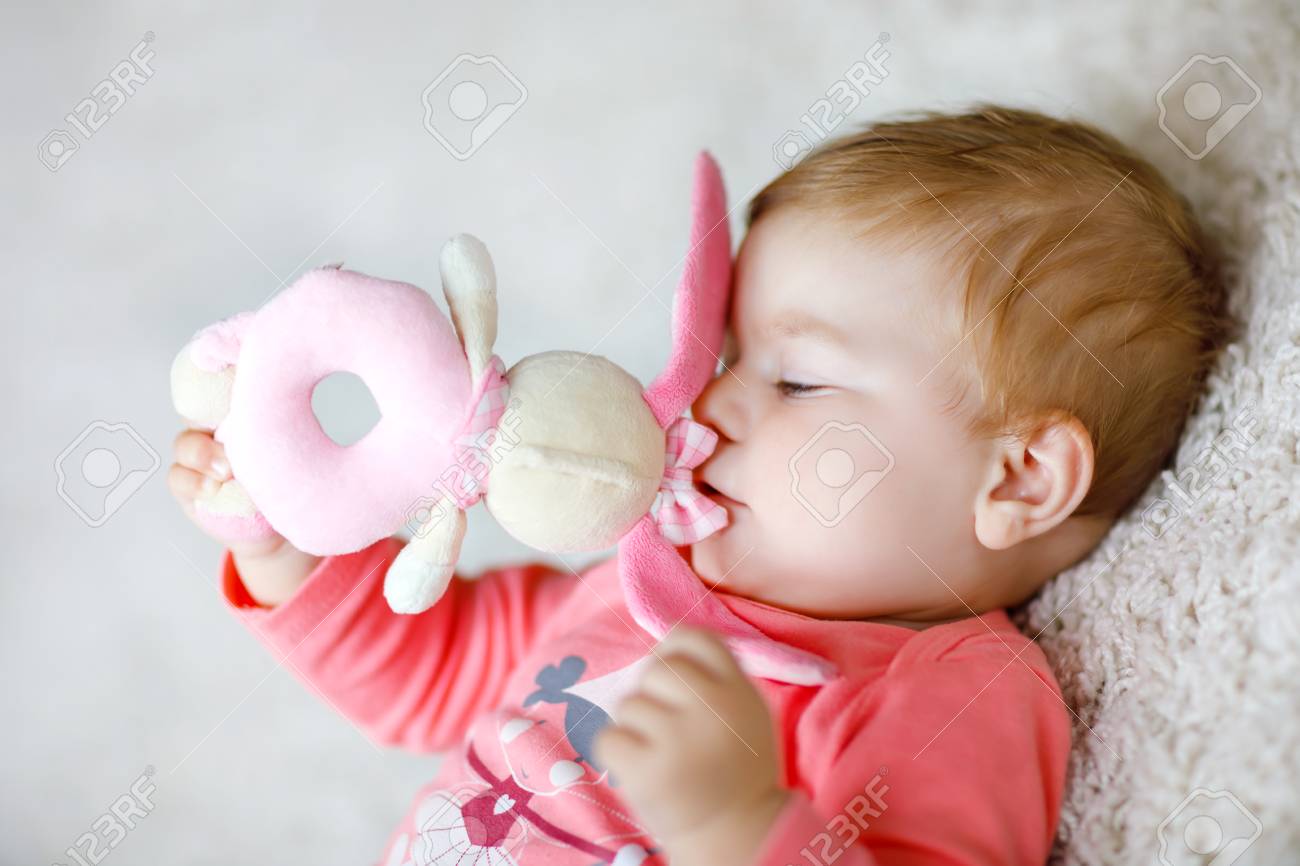 baby girl learning toys