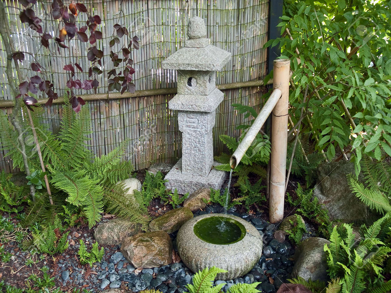 Schöne Dekorative Japanischen Garten Bambus Wasserfall Teich ... Schöne Dekorative Japanischen Garten Bambus Wasserfall Teich ...