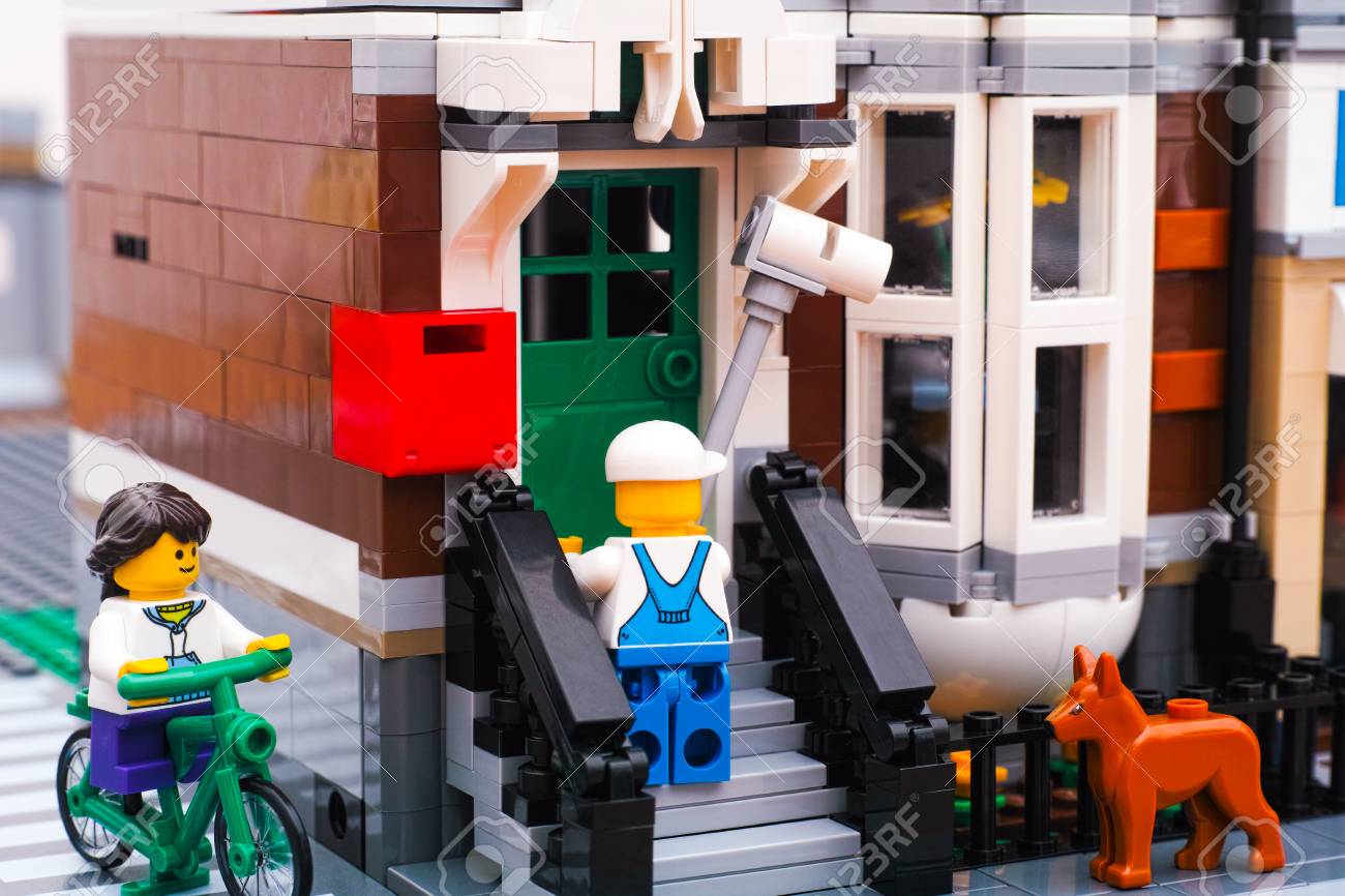 Tambov Federacion Rusa 04 De Enero De 2017 Lego Pintor Pintando