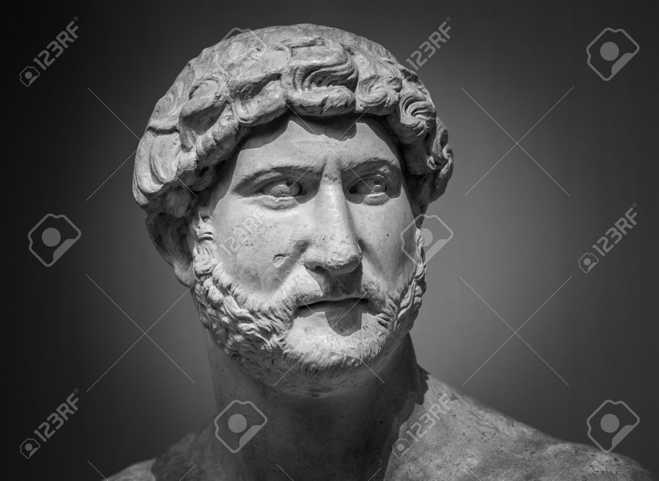 皇帝ハドリアヌス ハドリアヌスの長城のビルダーの古代ローマ彫刻 の写真素材 画像素材 Image 皇帝ハドリアヌス ハドリアヌスの長城のビルダーの古代ローマ彫刻 の写真素材 画像素材 Image