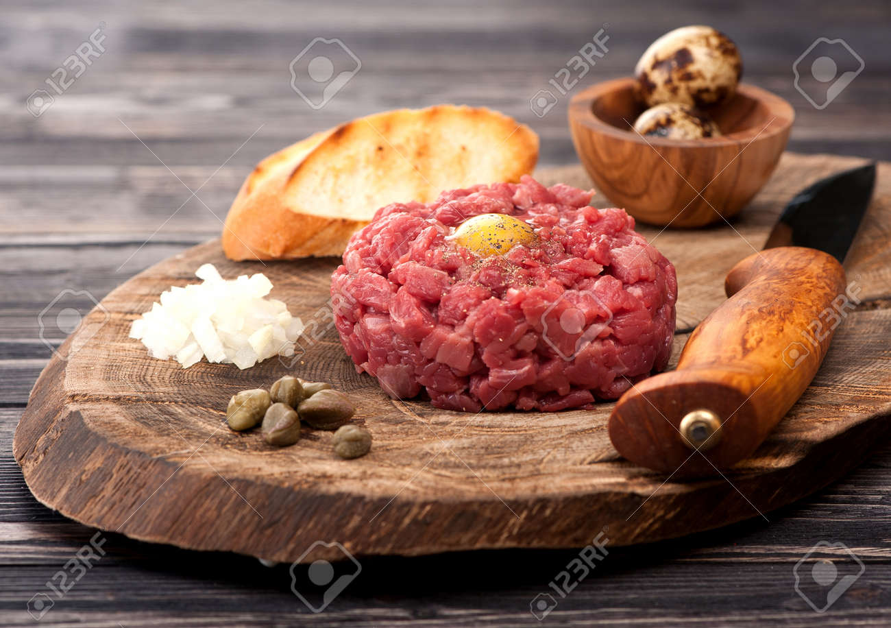 Steak Tartare with capers and fresh onions - 32489820 Steak Tartare with capers and fresh onions - 32489820