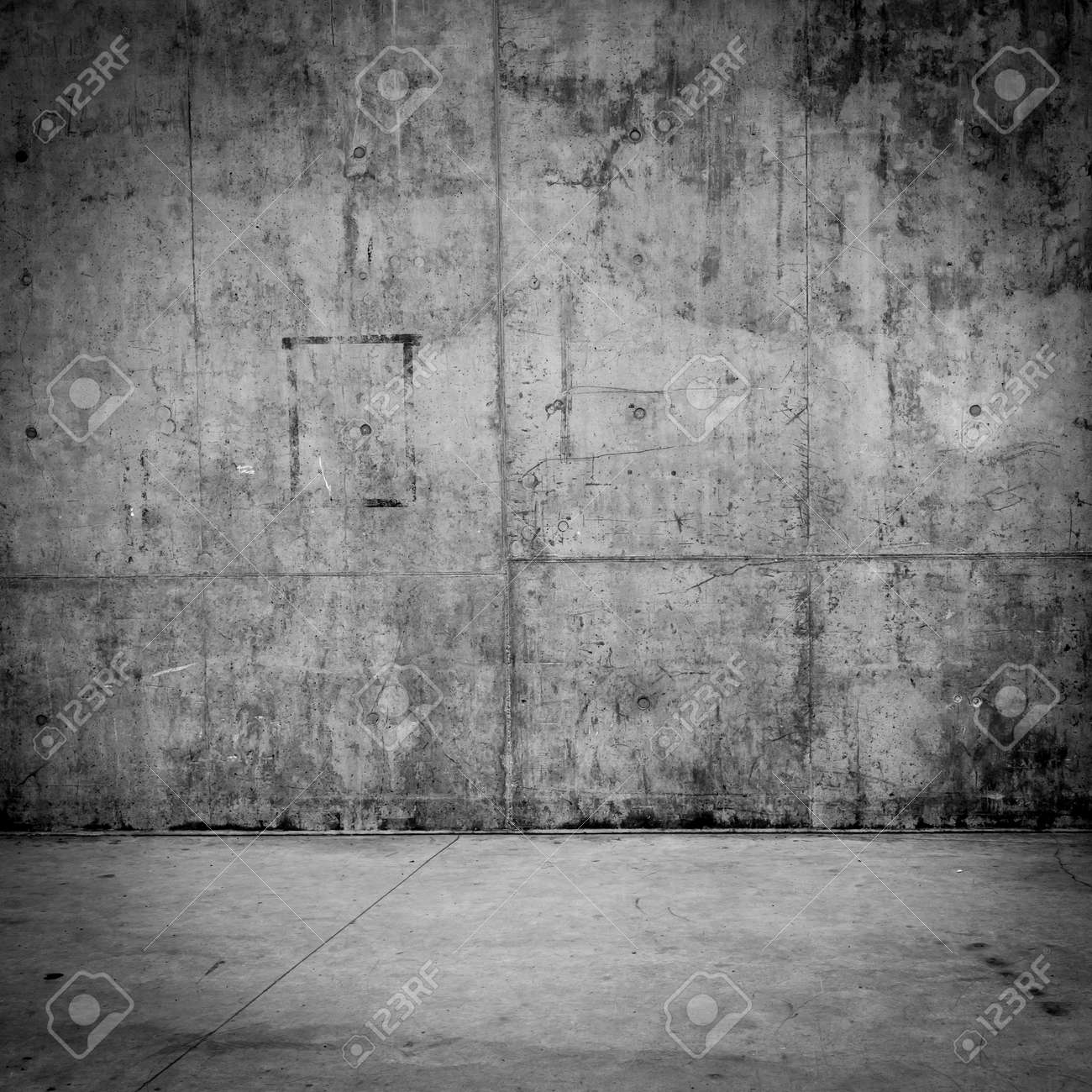 汚れたコンクリート壁と背景として石造りの床の部屋 の写真素材 画像素材 Image