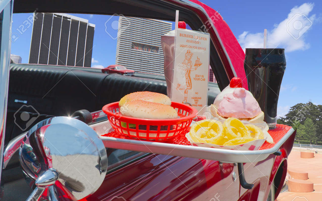 ハンバーガー フライド ポテトとソーダと 1950 s ドライブイン食品