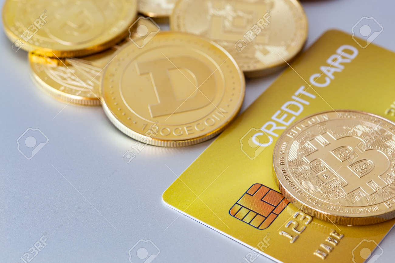 이더리움 Eth 가상화폐 물리적 코인 배치 로열티 무료 사진, 그림, 이미지 그리고 스톡포토그래피. Image 169606979