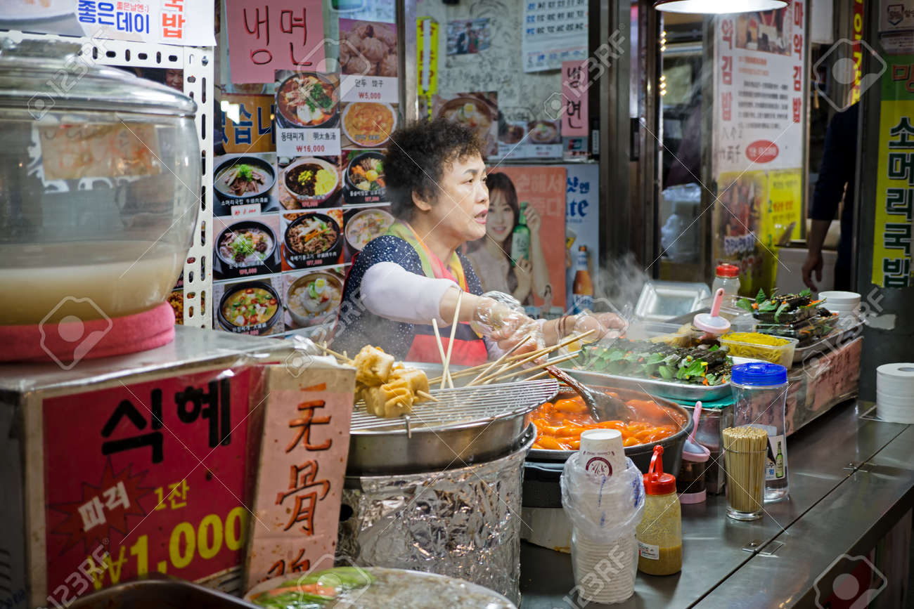 無料ダウンロード女性 食事 場所 ファッショントレンドについて
