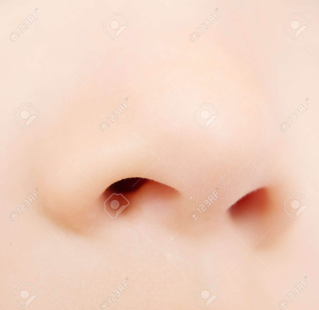 赤ちゃんの鼻のクローズ アップ の写真素材 画像素材 Image