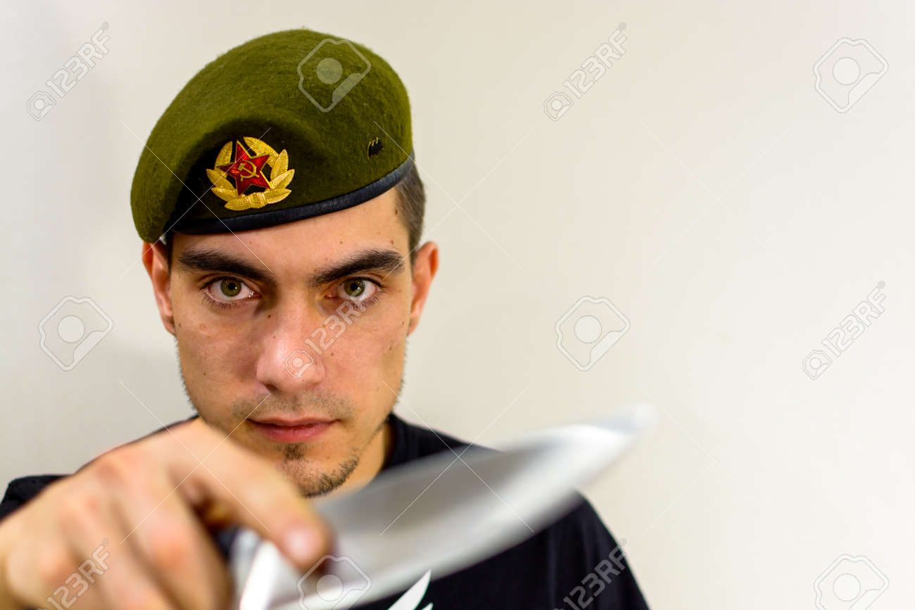Military intelligence beret Clearance