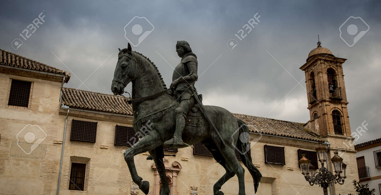 馬に乗ったスペインの騎士の彫刻の置物