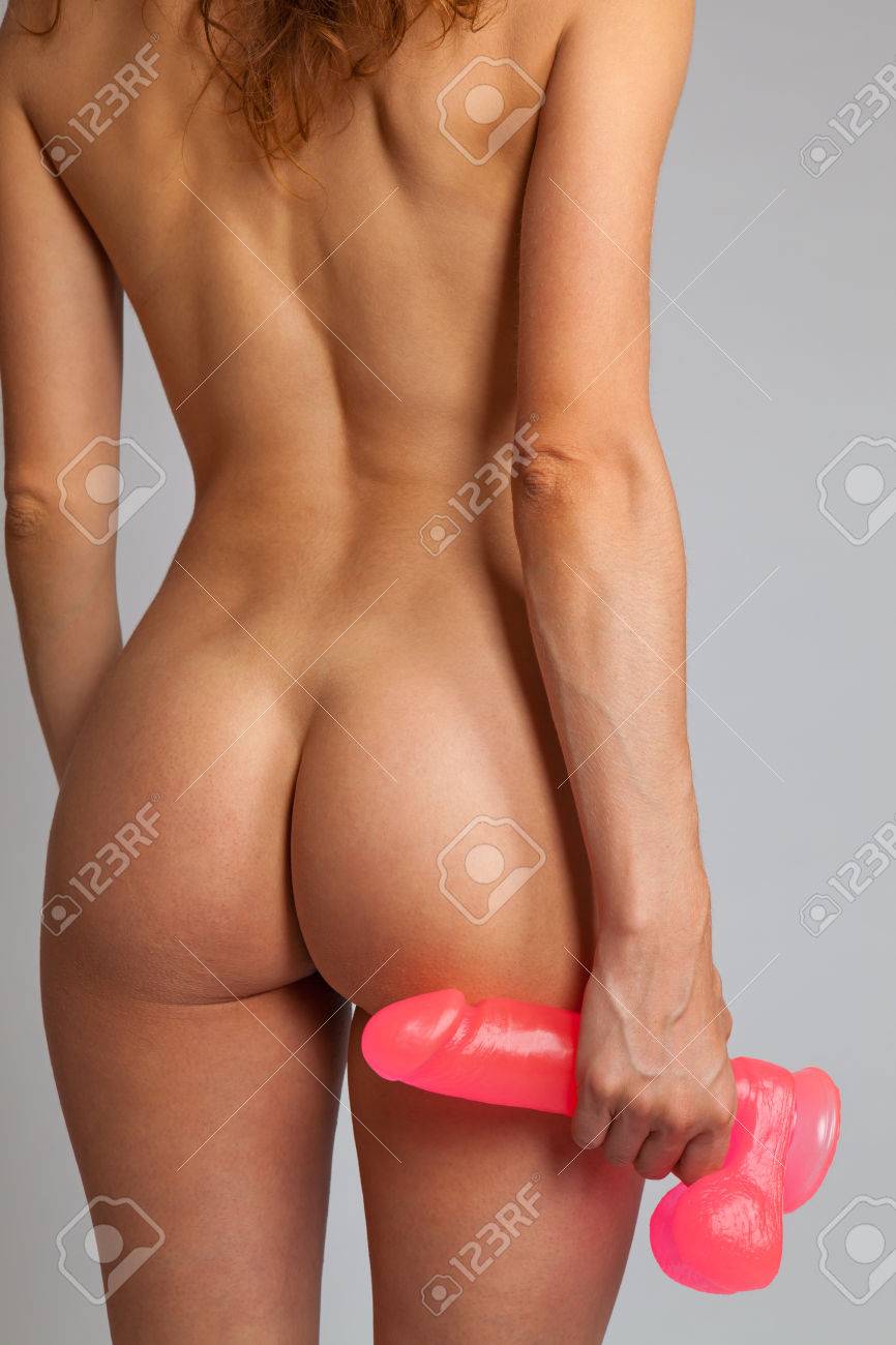 バック　裸 セクシーなディルドでバックの女の裸の写真素材・画像素材 Image 48752037