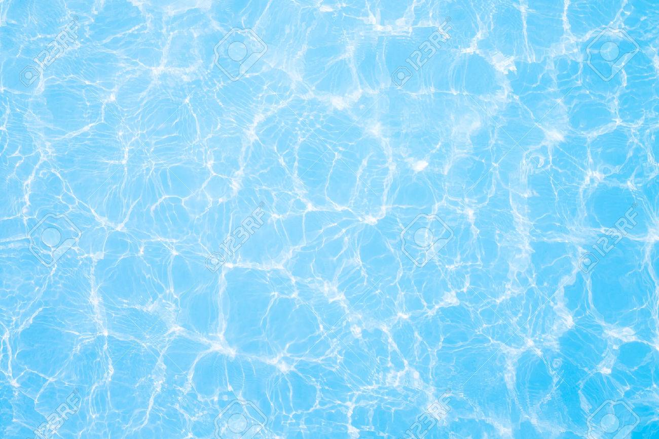 波紋青いプール水の背景 背景やテクスチャのために大きい の写真素材 画像素材 Image 5760