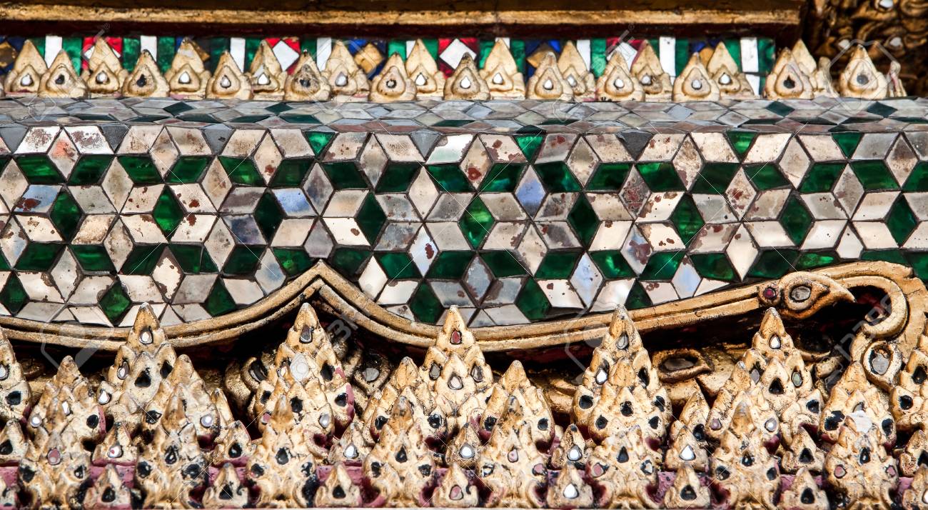 El Diseno Del Arte De La Pared En El Templo Profundidad Fotos