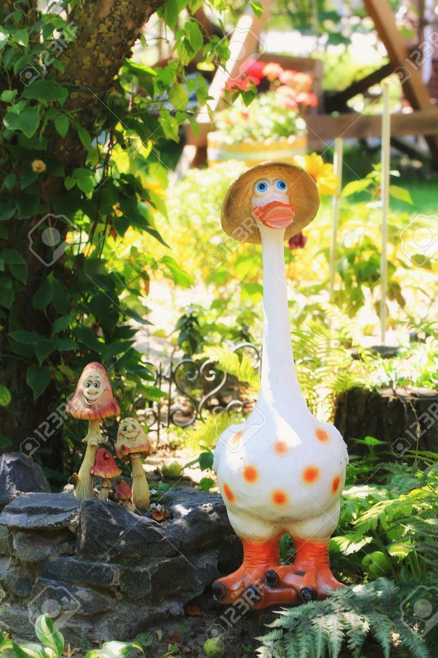 Maison Jardin Champignons Décoration Figurine De Canard Dans La ... Maison Jardin Champignons Décoration Figurine De Canard Dans La ...
