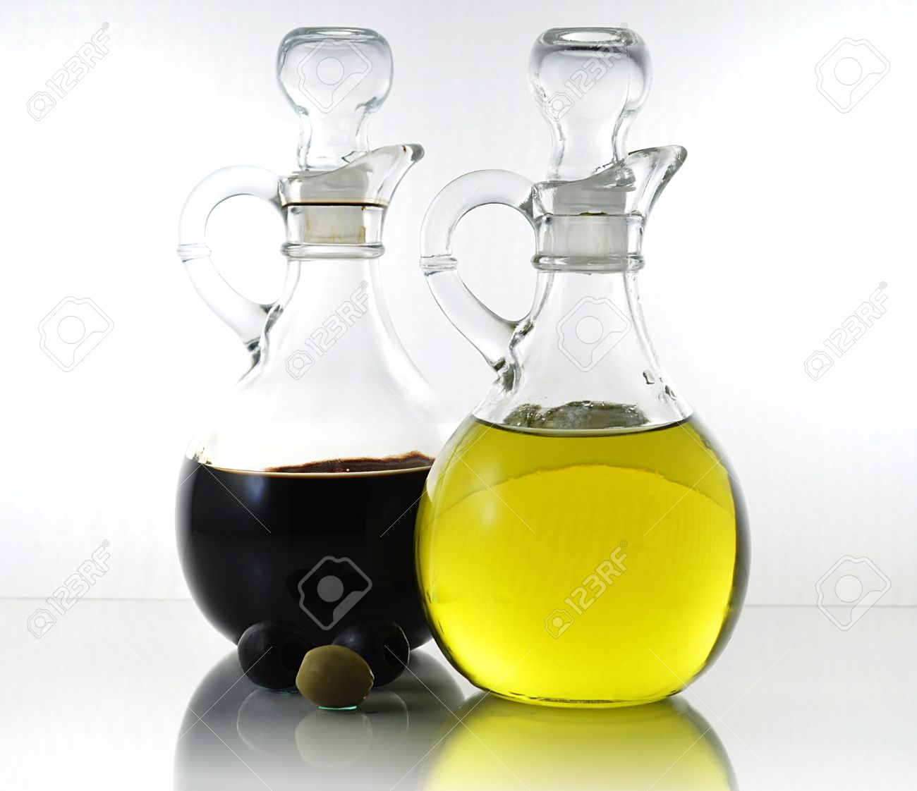 Oil And Vinegar Bottles Stock Photo Picture And Royalty Free - Oil And Vinegar Bottles Stock Photo oil and vinegar bottles stock photo picture and royalty free - oil and vinegar bottles stock photo
