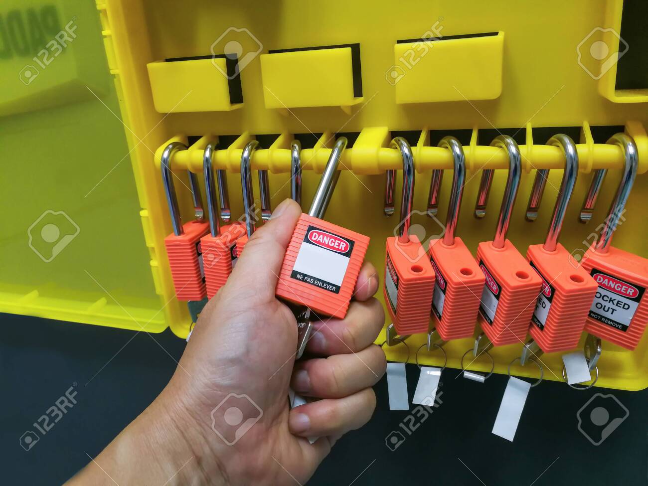 electrical wire tags