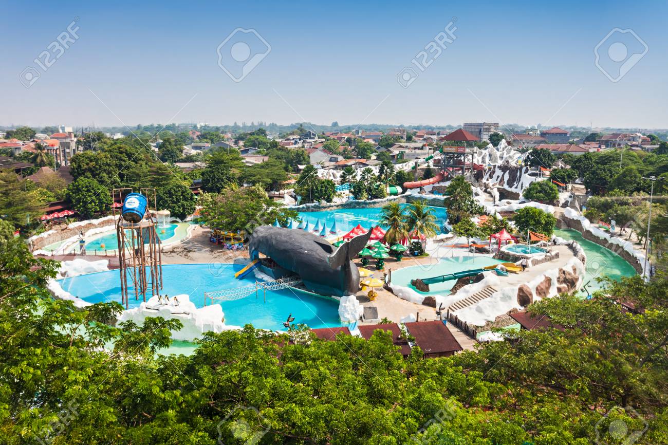 Jakarta Indonesia October 20 2014 Snowbay Waterpark Tmii