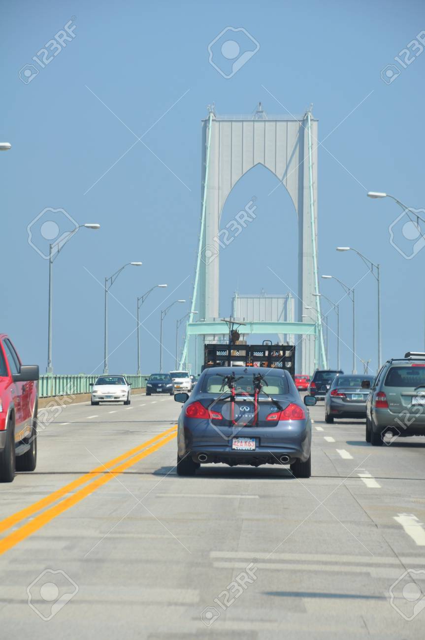 ニューポート ロードアイランド州ニューポート ペル橋 の写真素材 画像素材 Image