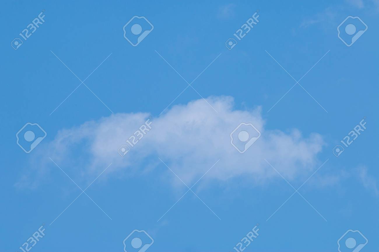Couldy と青い空背景 Couldy 青空昼光 Couldy 青の空の壁紙 の写真素材 画像素材 Image Couldy と青い空背景 Couldy 青空昼光 Couldy 青の空の壁紙 の写真素材 画像素材 Image