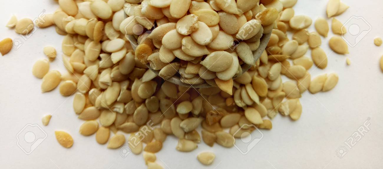 Comer semillas de melon