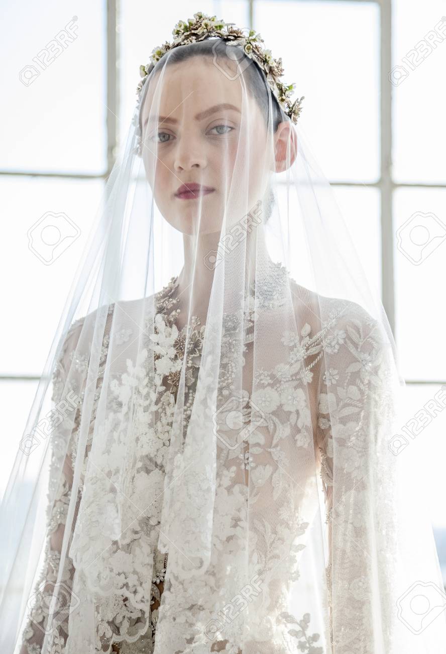 Vestido De Novia Primavera Verano 2017 Vestido De Novia Primavera Verano 2017