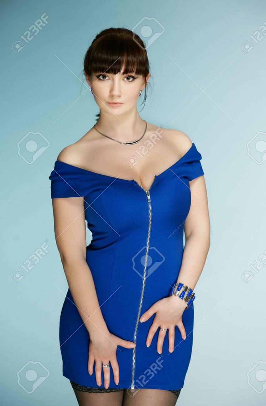 Dark beautiful blue dresses advise dress in everyday in 2019 Dark beautiful blue dresses recommend to wear in autumn in 2019