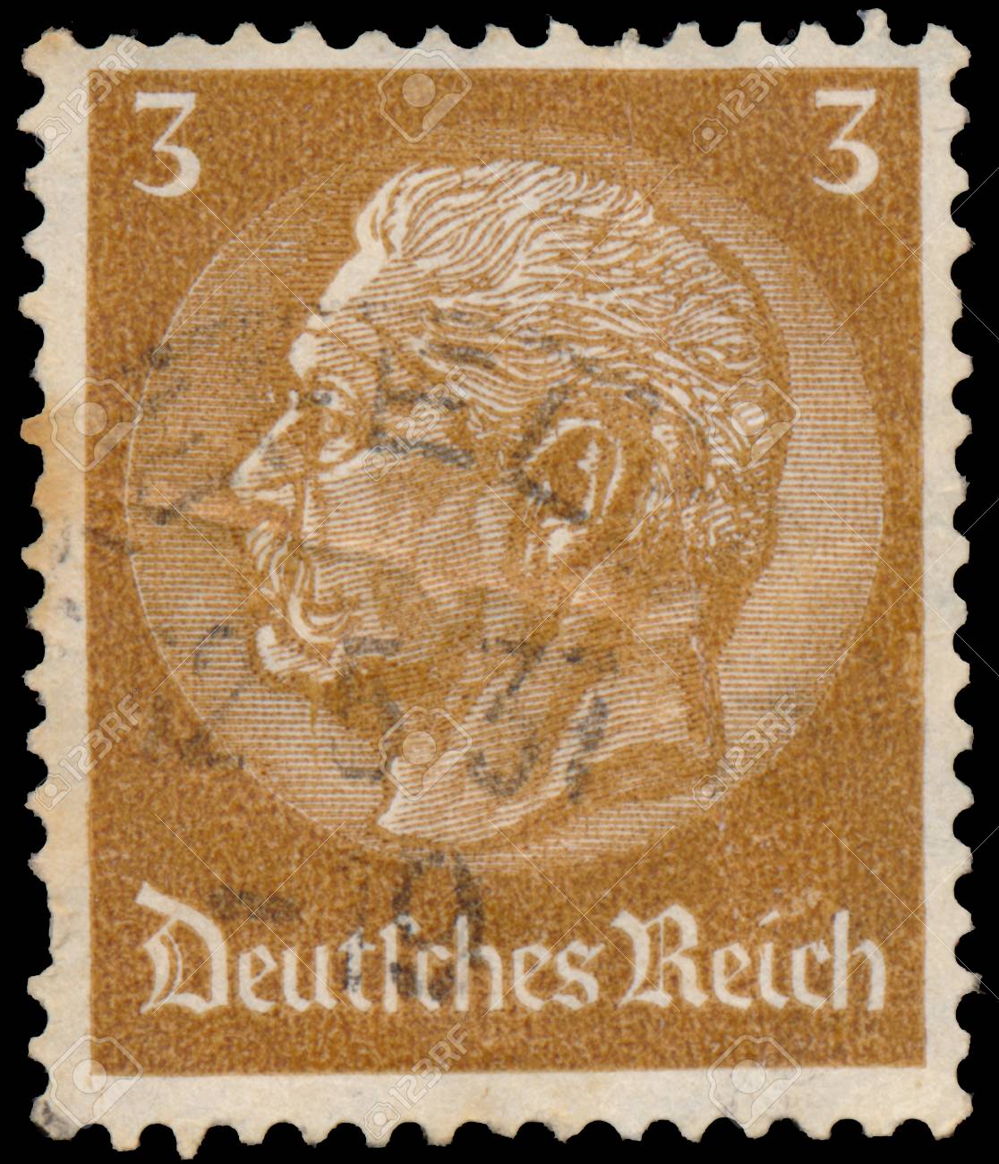 ドイツ 1934 年頃 パウル フォン ヒンデンブルク 第 2 大統領のドイツのドイツ国 1934 年頃のドイツのショーの肖像画で印刷スタンプ の写真素材 画像素材 Image