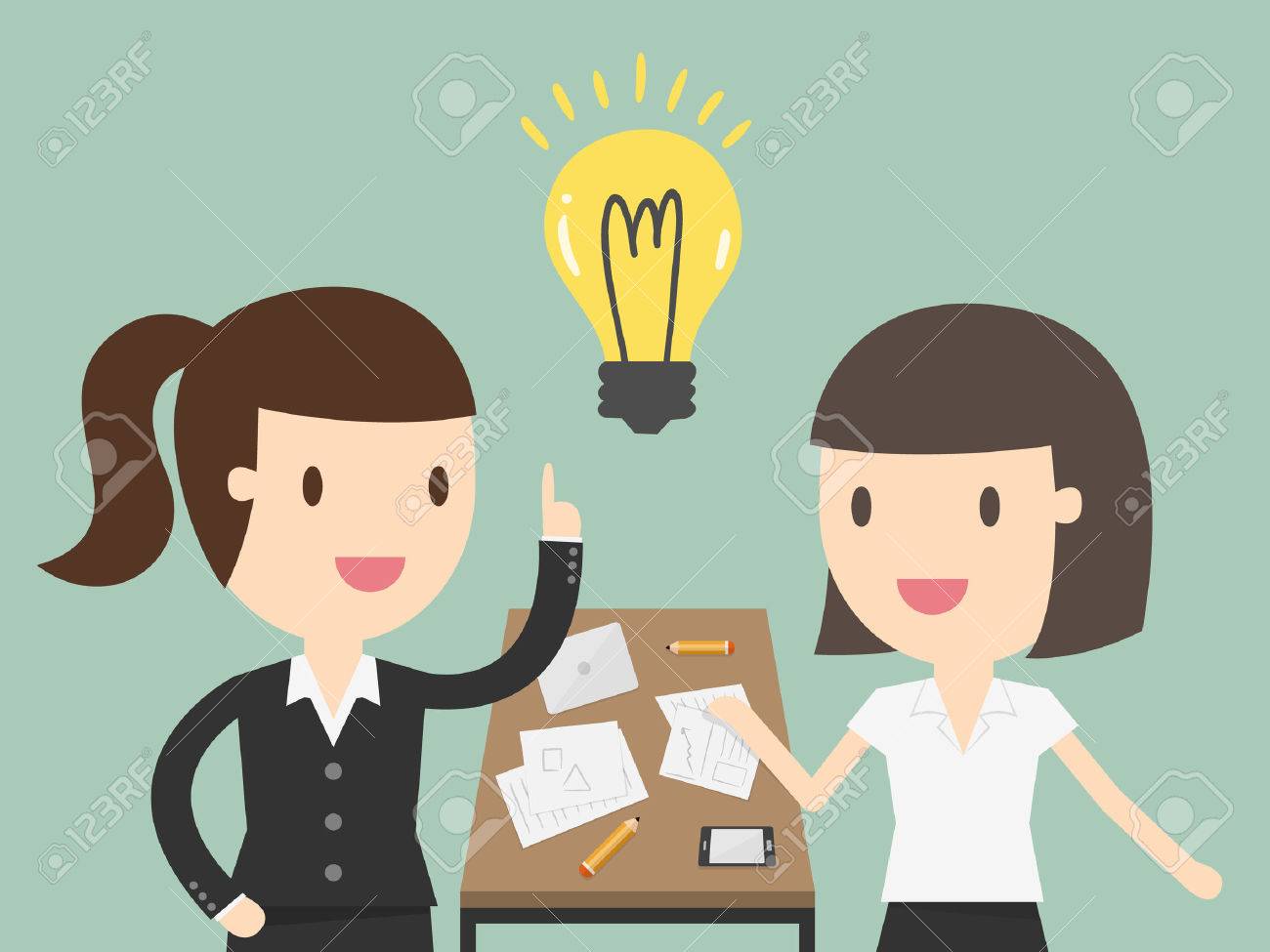 Business woman explaining a financial plan to colleagues at meeting - 53139079 Business woman explaining a financial plan to colleagues at meeting - 53139079