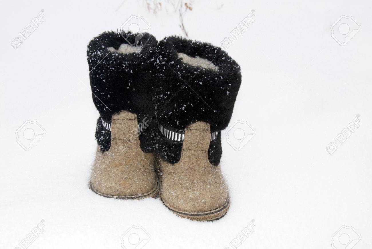 russian fur boots