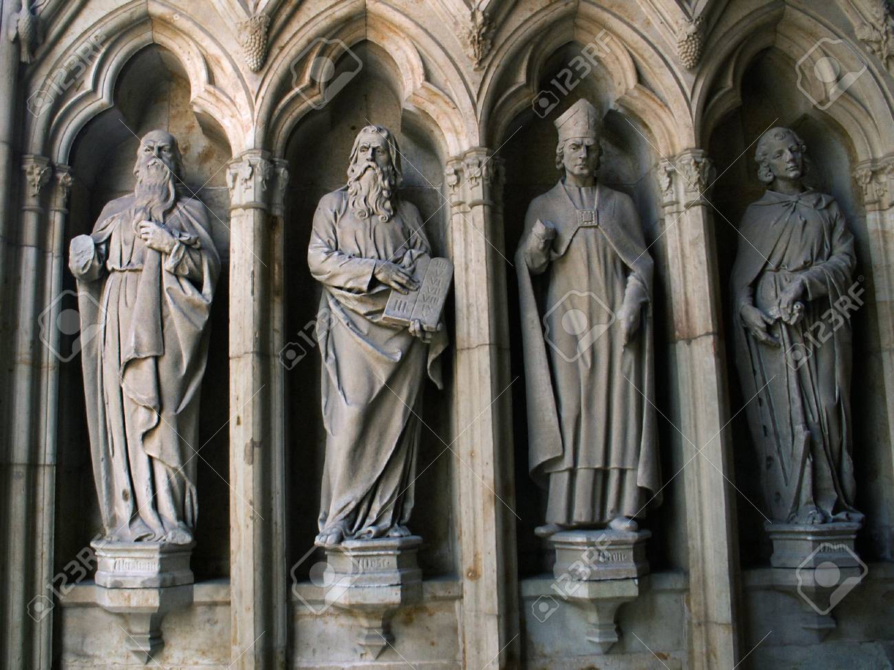 etiam-dictum-ipsum-a-felis