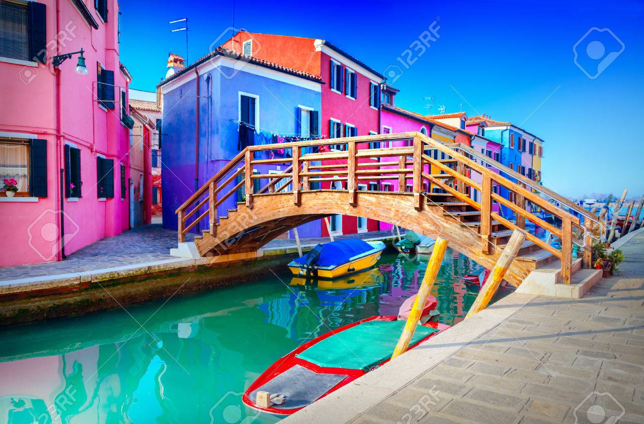 Colorful houses in Burano, Venice, Italy - 63676348 Colorful houses in Burano, Venice, Italy - 63676348