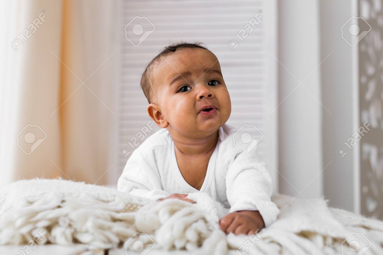 Portrait D Un Bebe Metisse Banque D Images Et Photos Libres De Droits Image Portrait D Un Bebe Metisse Banque D Images Et Photos Libres De Droits Image