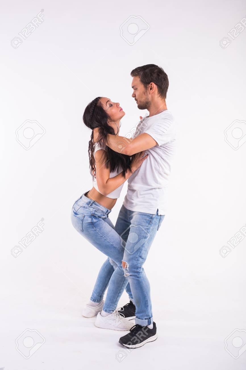 Танец кизомба