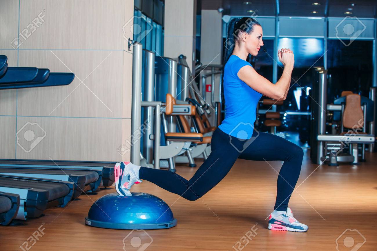 balance trainer squats
