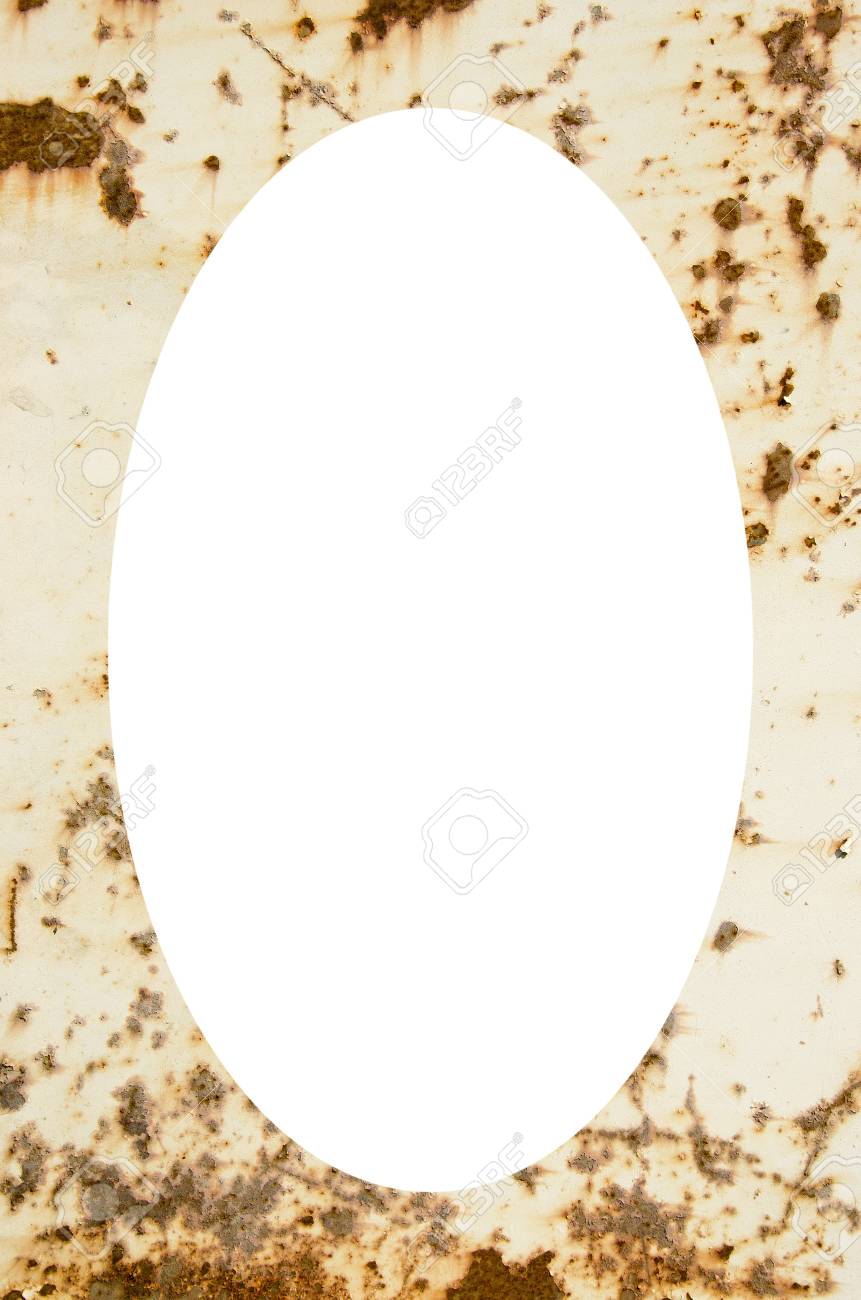 古い板金塗装一部錆孤立した白い楕円形場所フレームの中央にあるテキスト写真イメージの白 の写真素材 画像素材 Image