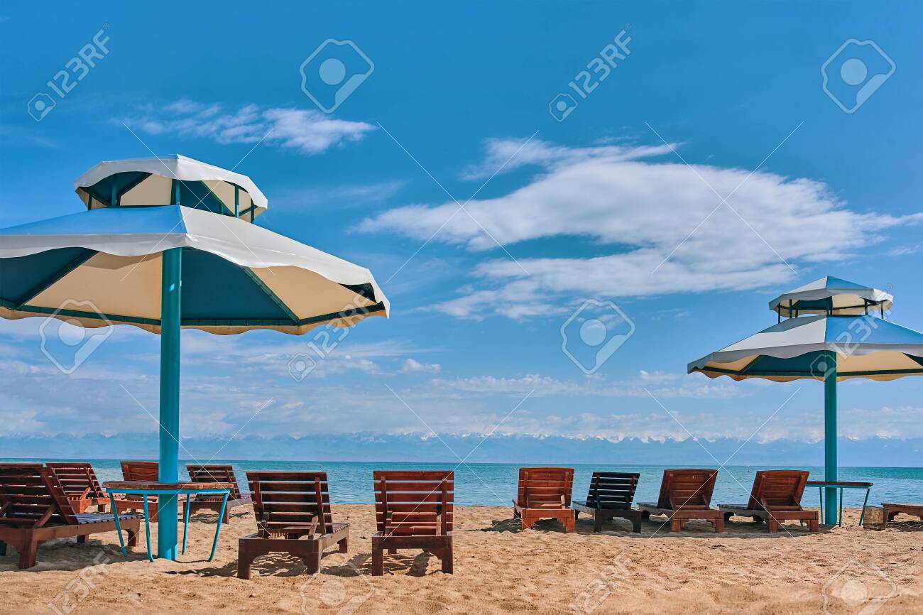 beach sun loungers