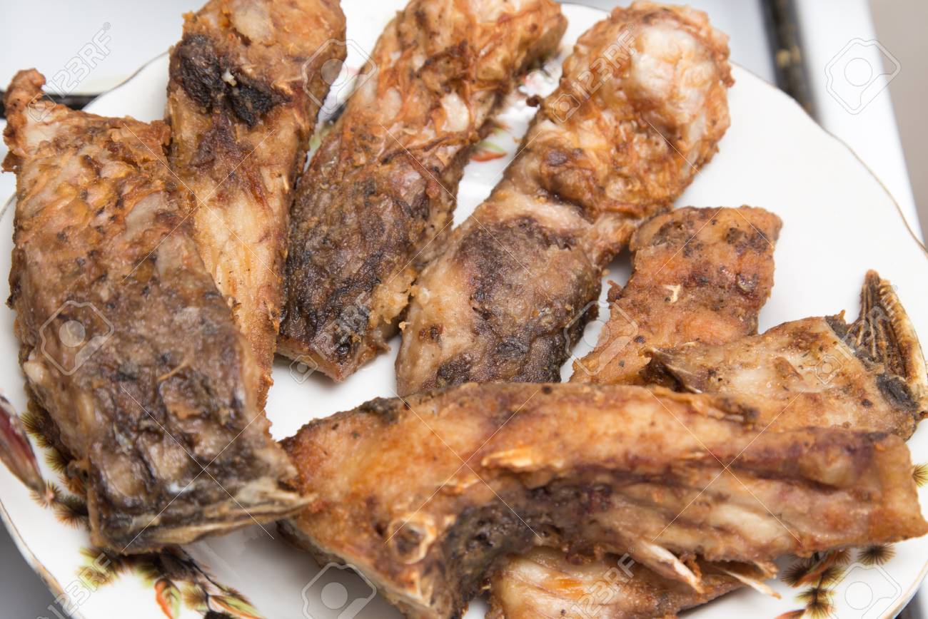 Il Pesce è Fritto In Padella