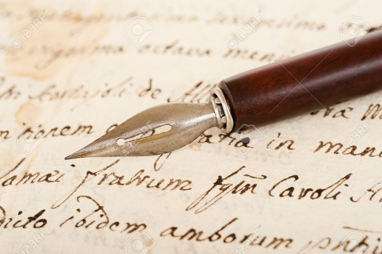 白い背景に分離された古いインクつけペン の写真素材 画像素材 Image