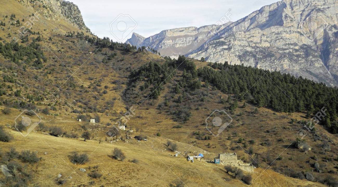 イングーシ共和国の塔があります 古代の建築や遺跡 の写真素材 画像素材 Image