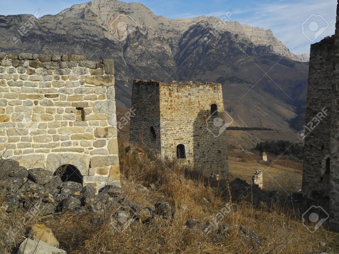 イングーシ共和国の塔があります 古代の建築や遺跡 の写真素材 画像素材 Image