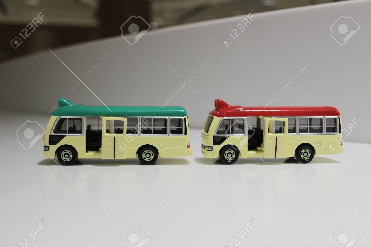 mini bus toy