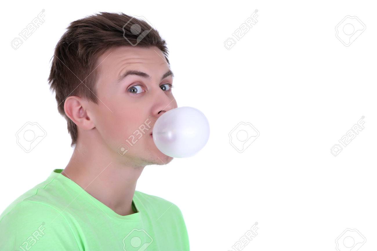 Junger Mann Bläst Kaugummi Isoliert Auf Weiß Lizenzfreie Fotos, Bilder Und  Stock Fotografie. Image 26396900.