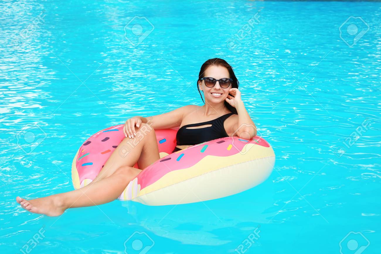 donut inflatable pool