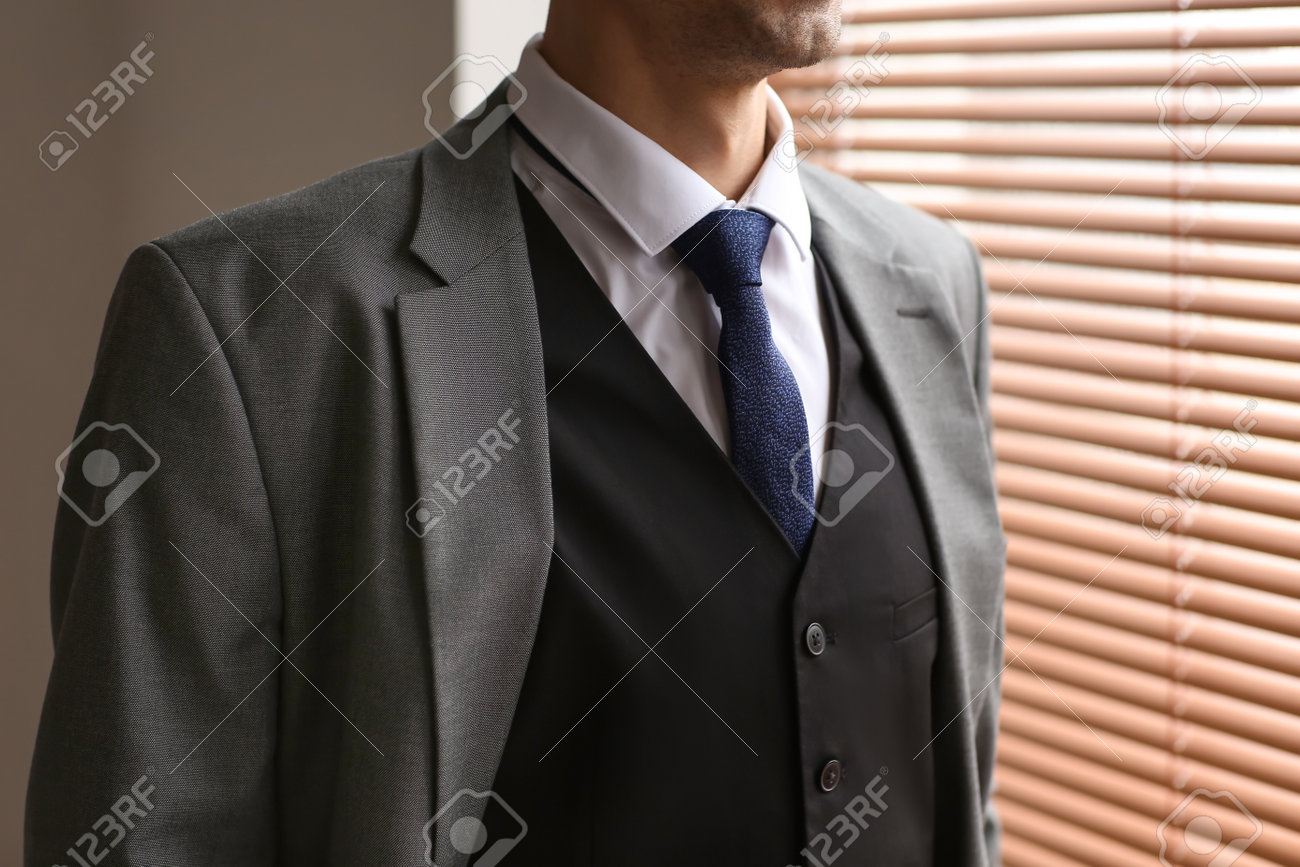 Maßgeschneiderter Anzug