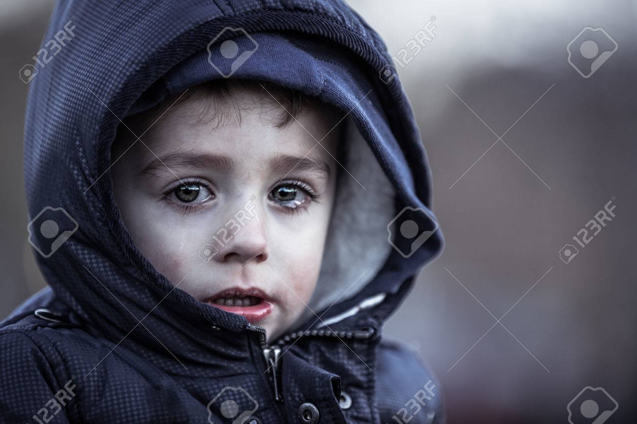 かわいそうな子供 の写真素材 画像素材 Image