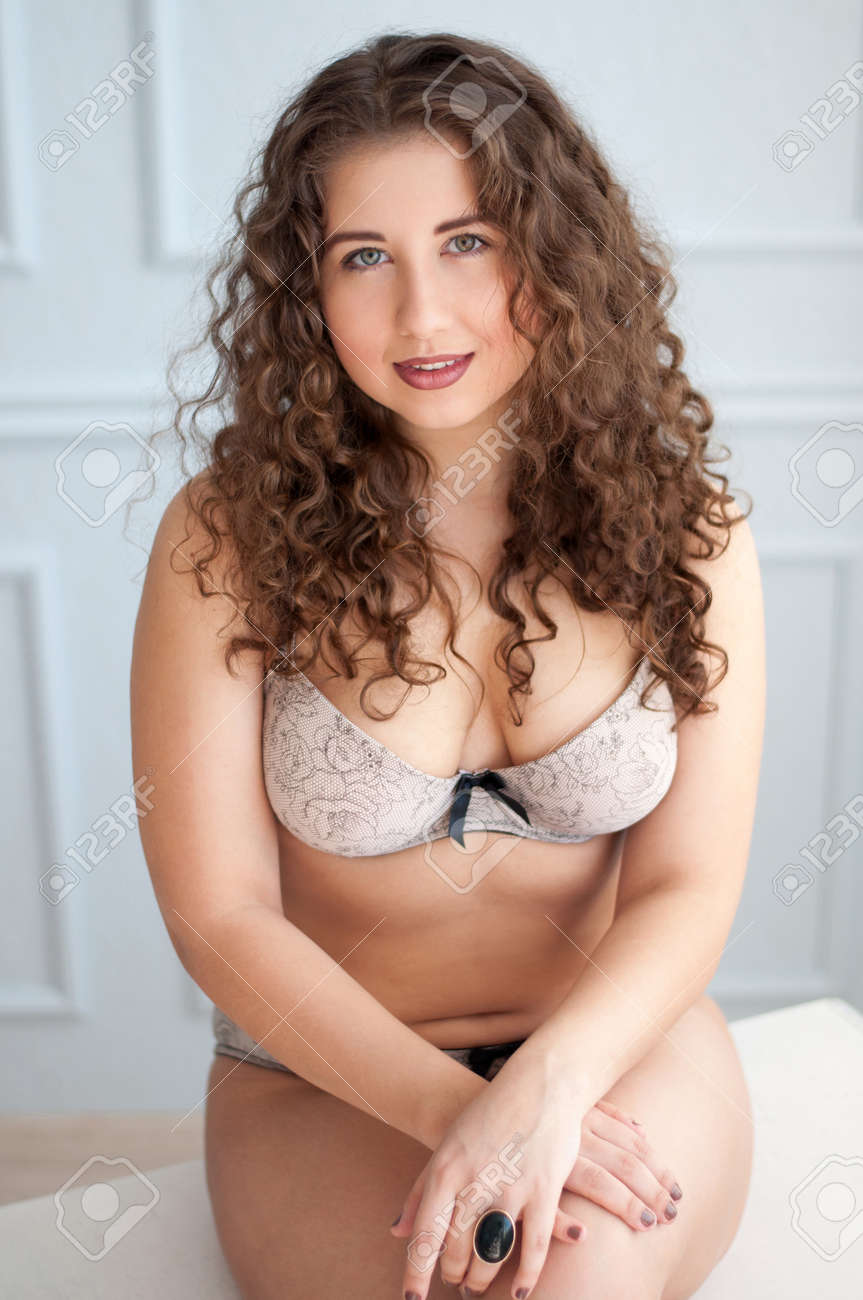 ropa interior linda mujer