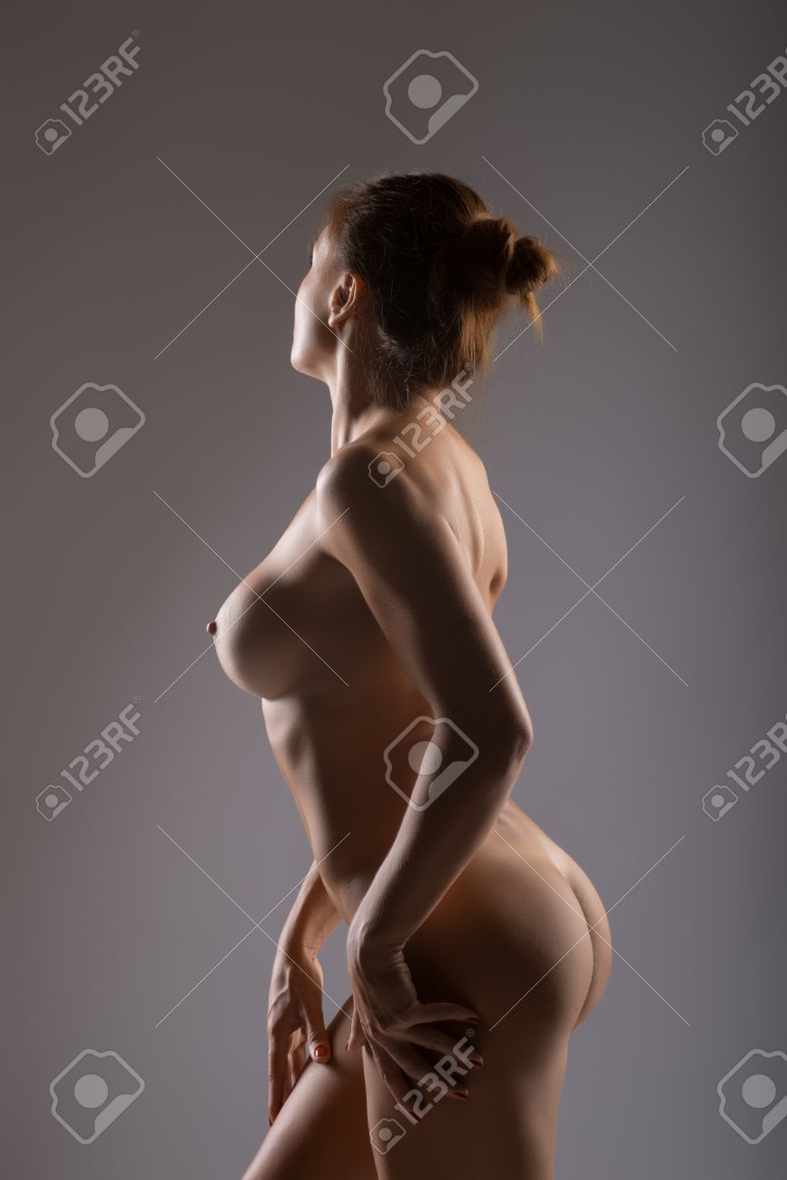 Corps Nu Féminin Athlètes Féminines, Nue Banque D'Images et Photos Libres  De Droits. Image 46573399