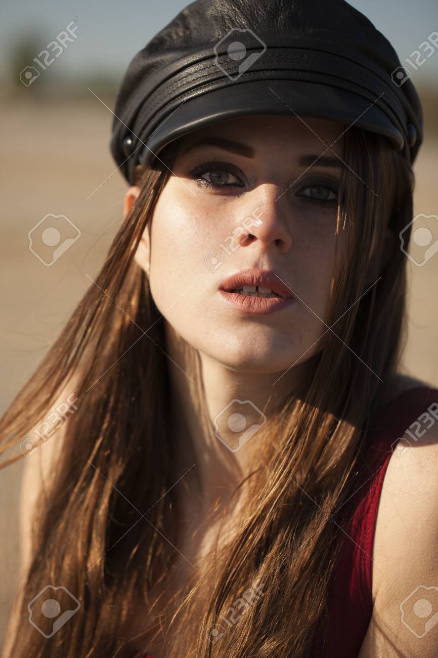 Girl stylish images with hat catalog photo Girl stylish images with hat new photo