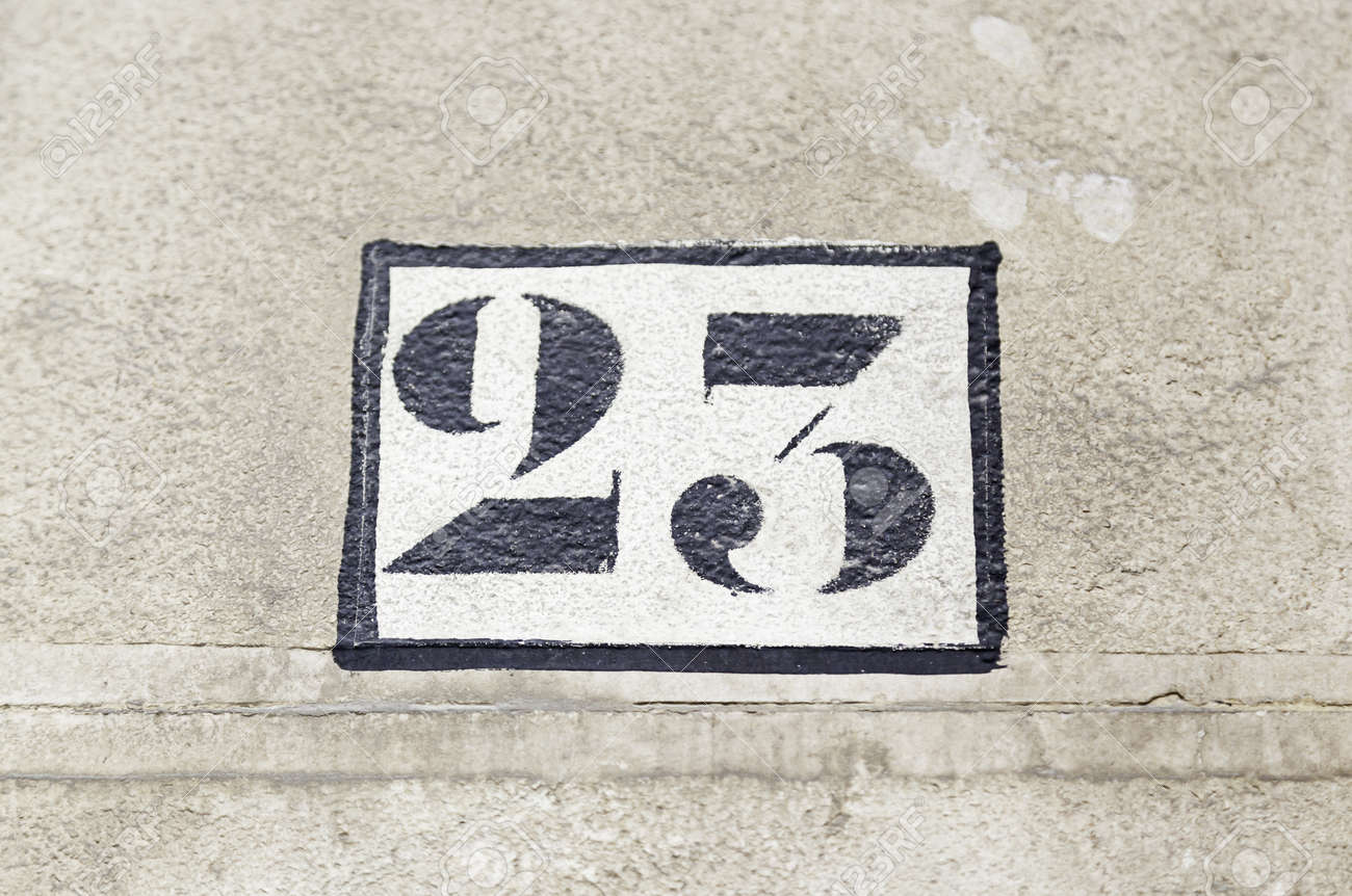 壁 家の番号情報の壁に数字の詳細に 数します の写真素材 画像素材 Image