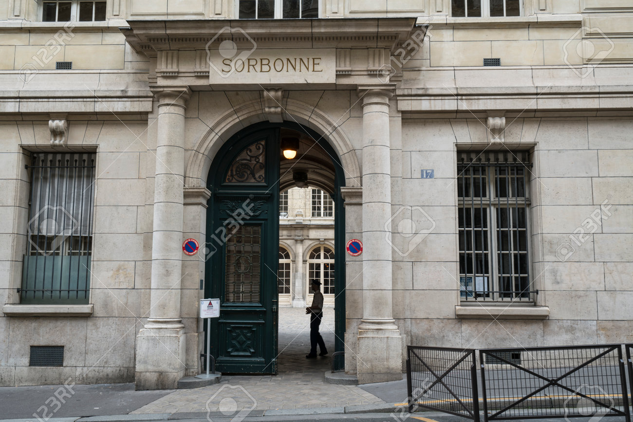 パリのソルボンヌ大学の入口のゲート の写真素材 画像素材 Image