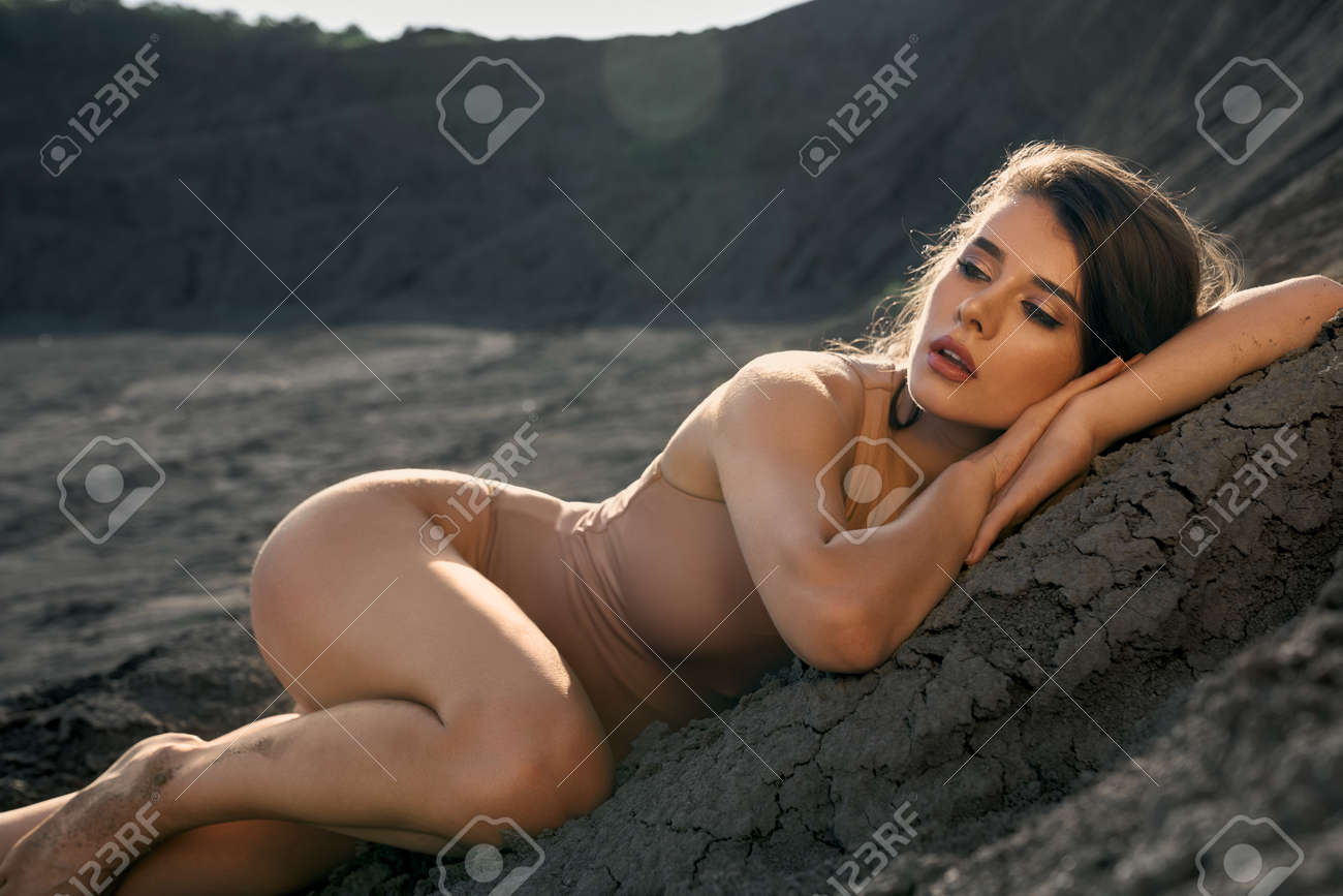 Young Black Nudist Young Black Nudist