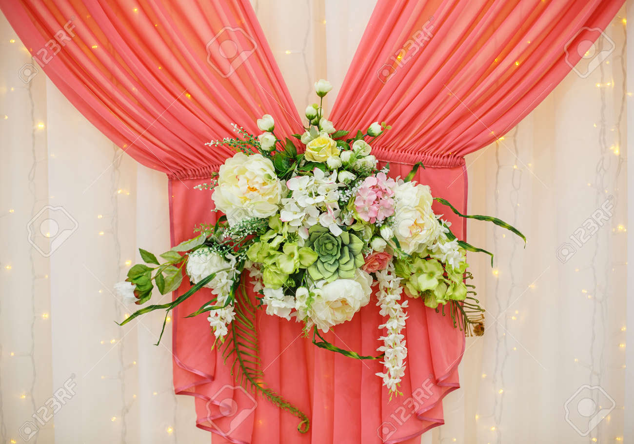 Decoracion De La Flor Hermosa Boda De Fiesta En La Pared Fotos